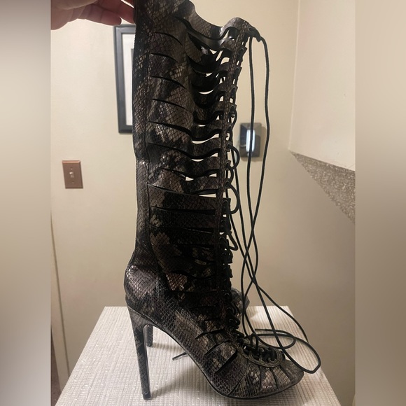 Steve Madden Cryptic Snake Gladiator Boot - Picture 1 of 8